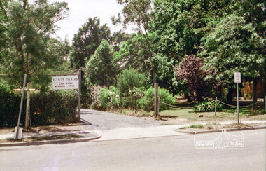 Photograph, Eltham RSL carpark entrance, Pitt Street, Eltham, c.1979