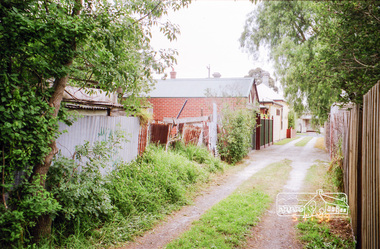 Photograph, Streetscape, inner Melbourne suburb, 5 November 1999