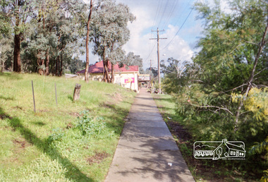 Photograph, Milk Bar at 808 and vacant land at 816 Heidelberg-Kinglake Road, Hurstbridge, c.1980, 1980c