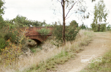 Photograph, Parsons Road Bridge over the Aqueduct, Eltham, c. Jan 1986, January 1986