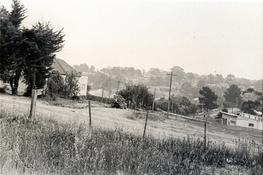 Photograph, Sherbourne Road, Para Road and Simms Road at Briar Hill/Montmorency prior to the upgrade of Sherbourne Road Railway bridge, c.1970