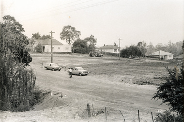 Photograph, Sherbourne Road, Para Road and Simms Road at Briar Hill/Montmorency prior to the upgrade of Sherbourne Road Railway bridge, c.1970