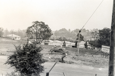 Photograph, Sherbourne Road, Para Road and Simms Road at Briar Hill/Montmorency prior to the upgrade of Sherbourne Road Railway bridge, c.1970