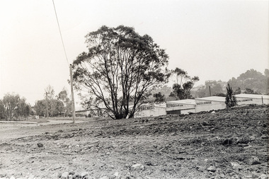 Photograph, Sherbourne Road, Para Road and Simms Road at Briar Hill/Montmorency prior to the upgrade of Sherbourne Road Railway bridge, c.1970
