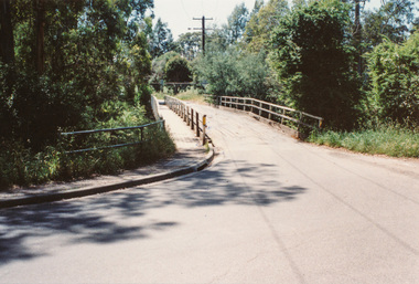 Photograph, Diamond Street Bridge, Eltham