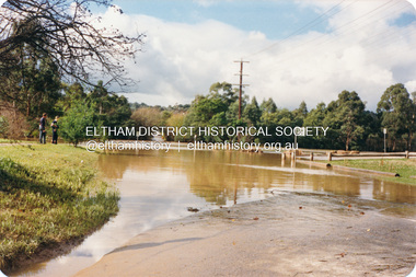 Photograph, Diamond Creek floodwater, Eltham, Dec 2004, 2004