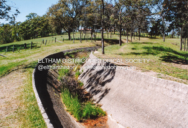 Photograph, Maroondah Aqueduct north of Allendale Road, Eltham North