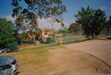 Photograph, Commercial businesses at the corner of Brougham Street and Main Road, Eltham, Oct 2008, 2008