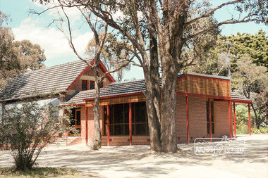 Photograph, Marjorie North, Anglican Church St Faiths, Mountain View Road, Montmorency, 1985, 1986