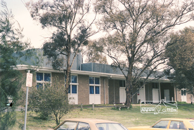 Photograph, Marjorie North, Petrie Park Hall, Montmorency, Dec. 1985, 1985