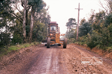 Photograph, Road grading, Shire of Eltham