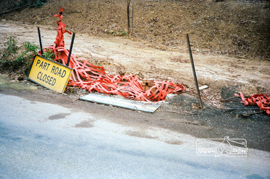 Photograph, Council road and drainage works, believed to be Reynolds Road near Thompson Crescent, c.Nov. 1991