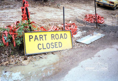 Photograph, Council road and drainage works, believed to be Reynolds Road near Thompson Crescent, c.Nov. 1991