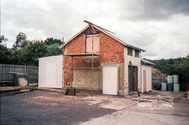 Photograph, The original Police Stables at 728 Main Road under renovation work for future Shire of Eltham use, c.Nov. 1991