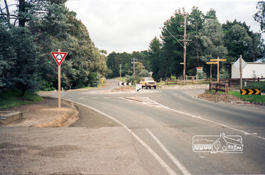 Photograph, Intersection of Kangaroo Ground-St Andrews Road with Rodger Road and Church Road, Panton Hill, c. Oct 1987, 1987