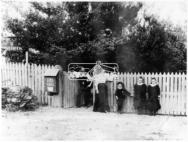 Photograph, At "The Oaks", Kinglake, 1890s