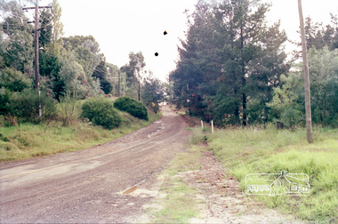 Photograph, Looking up Parsons Road from intersection with Main Road, Eltham, c.1987