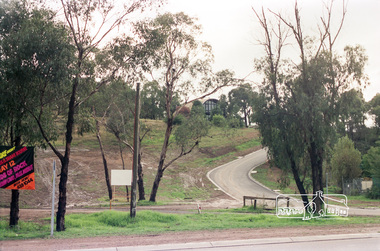 Photograph, View to the Eltham Barrel from Main Road looking up Kalbar Road, c.1987