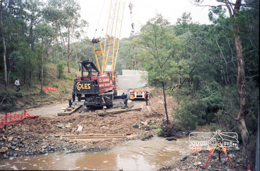 Photograph, Bridge construction over the Diamond Creek, Charlber Lane, St Andrews, 3 August 1989, 3 August 1989