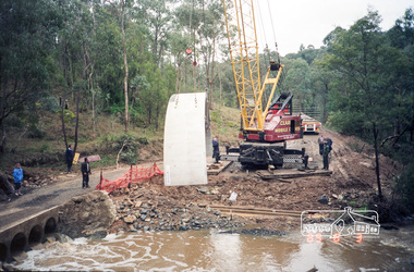 Photograph, Bridge construction over the Diamond Creek, Charlber Lane, St Andrews, 3 August 1989, 3 August 1989