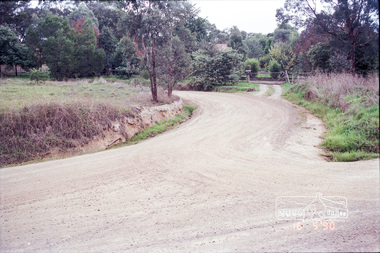 Photograph, Intersection of Parsons Road and Piper Crescent, Eltham, c.1988