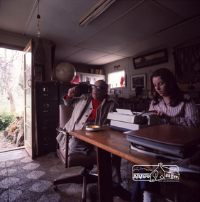 Photograph, Alan Marshall at his Eltham home with secretary, Pat Wiltshire, c.1970