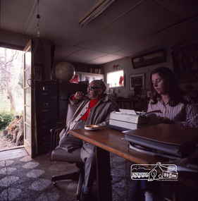 Photograph, Alan Marshall at his Eltham home with secretary, Pat Wiltshire, c.1970