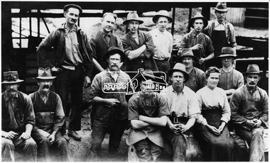 Photograph, Workers at Browns Mill, Kinglake