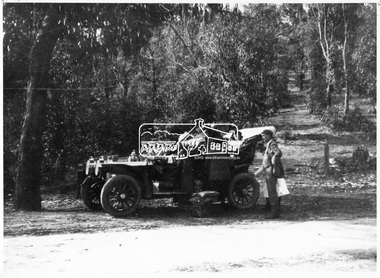 Photograph, The first car in Kangaroo Ground District taken in Christmas Hills