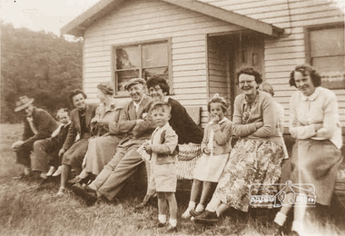 Photograph, Wattle Glen Picnic Ground, c.1955, 1955c