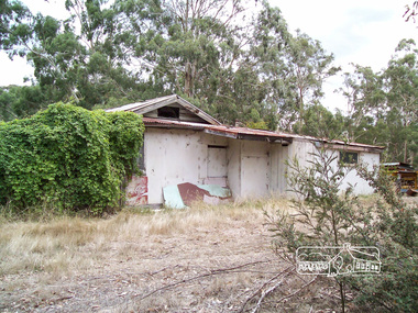 Photograph, Richard Pinn, Wattle Glen Picnic Ground, Dilapidated Pavilion Building, 2015, 07/02/2015