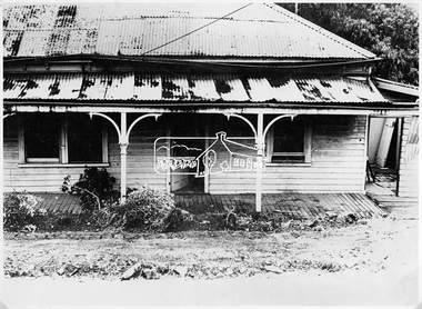 Negative - Photograph, Eltham - Gahan's House (now demolished)