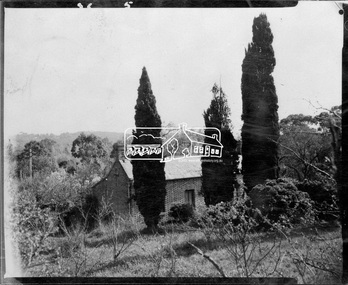 Photograph, John Collins, Shillinglaw Cottage on its original site, 17 Oct. 1963