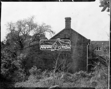 Photograph, Side view of Shillinglaw Cottage
