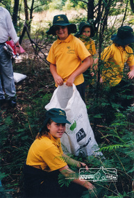 Photograph, Richard Pinn, Tree Planting, Hurstbridge Primary School students, Fergusons Paddock, Hurstbridge, c.1999, 1999c