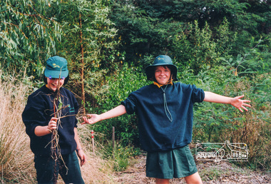Photograph, Richard Pinn, Tree Planting, Hurstbridge Primary School students, Fergusons Paddock, Hurstbridge, c.1999, 1999c
