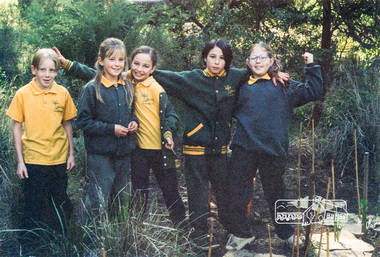 Photograph, Richard Pinn, Tree Planting, Hurstbridge Primary School students, Fergusons Paddock, Hurstbridge, c.1999, 1999c