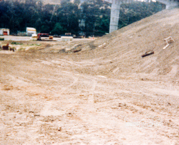 Photograph, Bridge construction over the Plenty River at Plenty River Drive; Greensborough Bypass construction, c.1986, 1986c