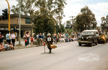 Photograph, Eltham Community Festival Parade, Main Road, Eltham, 9 November 1985, 09/11/1985