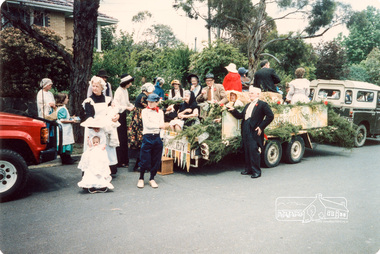 Photograph, Joh Ebeli, Start of the Parade in Cecil Street, Eltham Community Festival Parade, 8 November 1986, 08/11/1986