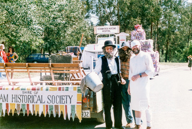 Photograph, Eltham Community Festival Parade, 12 November 1988, 12/11/1988