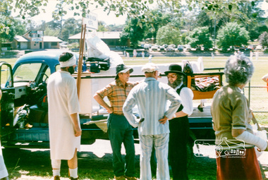 Photograph, Eltham Community Festival Parade, 12 November 1988, 12/11/1988