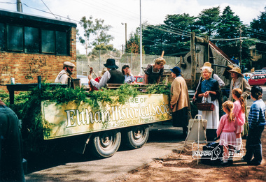 Photograph, Eltham Festival Community Parade, 11 November 1989, 11/11/1989
