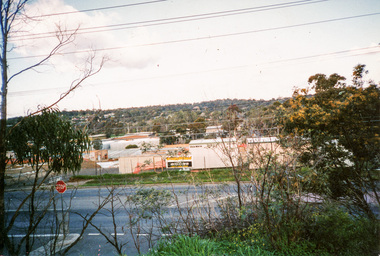 Photograph, Construction site for Eltham Ridge Complex, Bolton Street, Eltham, 4 September 2004, 04/09/2004