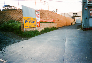 Photograph, 13 Brougham Street, Eltham, 4 September 2004, 04/09/2004