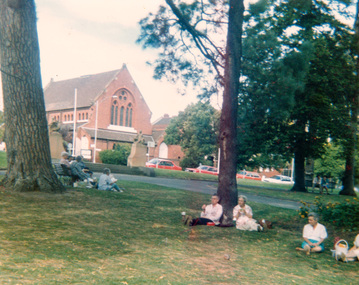 Photograph, Lunch in Fitzroy Gardens, Melbourne City excursion, 12 April 1987, 12/04/1987