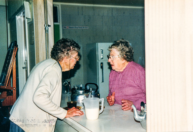 Photograph, Peter Bassett-Smith, 20th Anniversary of Eltham District Historical Society, afternoon tea in Senior Citizens' Centre, 10 October 1987, 10/10/1987