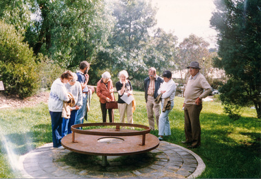 Photograph, Monument and Time Capsule, Eltham Community Centre, cnr Main Road and Pitt Street, Eltham; 15 April 1989, 15/04/1989