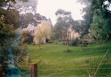 Photograph, Montsalvat; 15 April 1989, 15/04/1989
