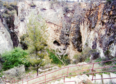 Photograph, Balaclava Open Cut Mine near Whroo Historic Reserve; 9 Oct 1994, 09/10/1994